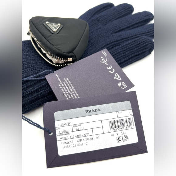 Prada Logo Pocket Knitted Gloves - Picture 4 of 4